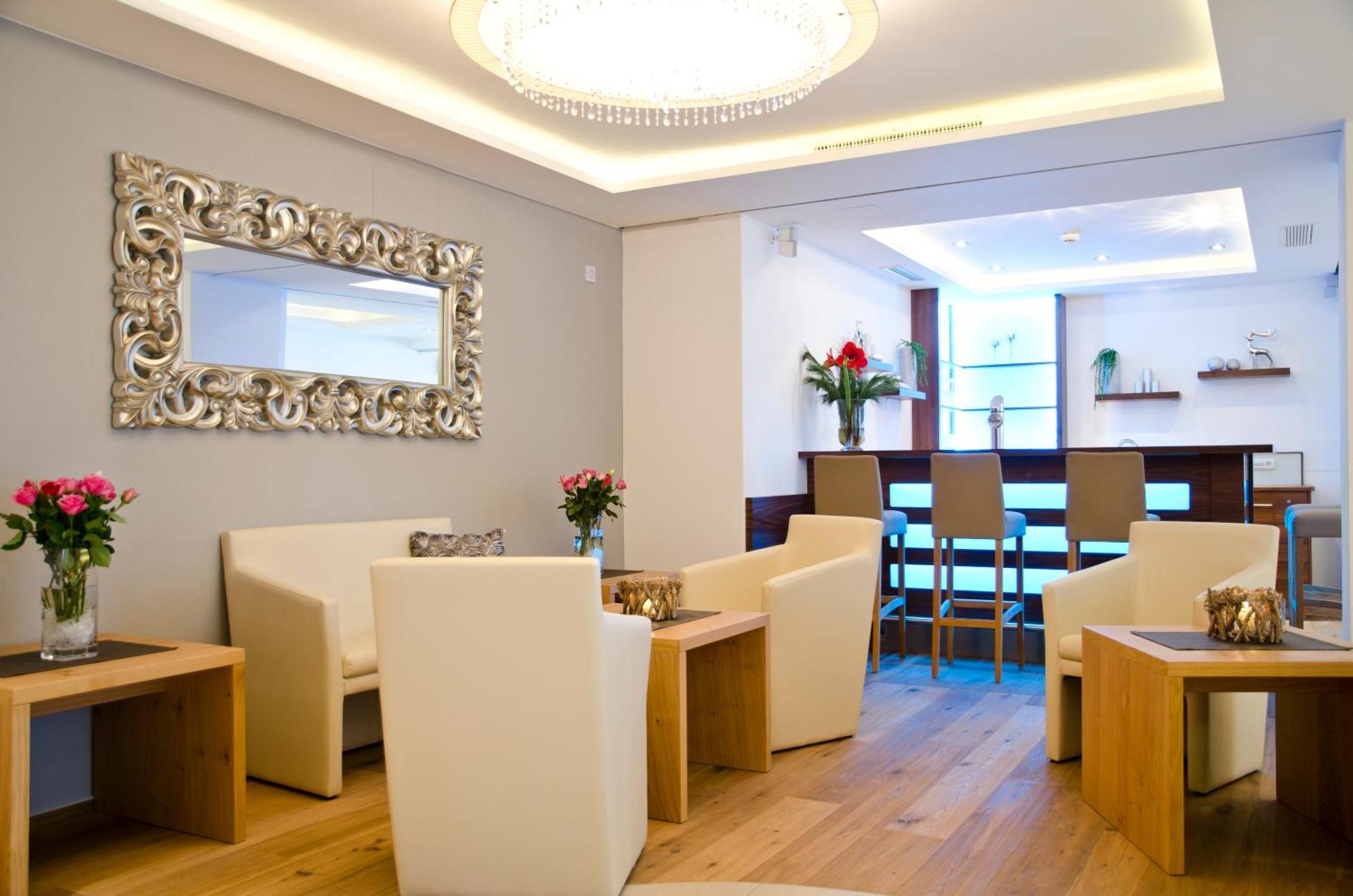 Hotel Garni Alpenland อิสชเกิล ภายนอก รูปภาพ