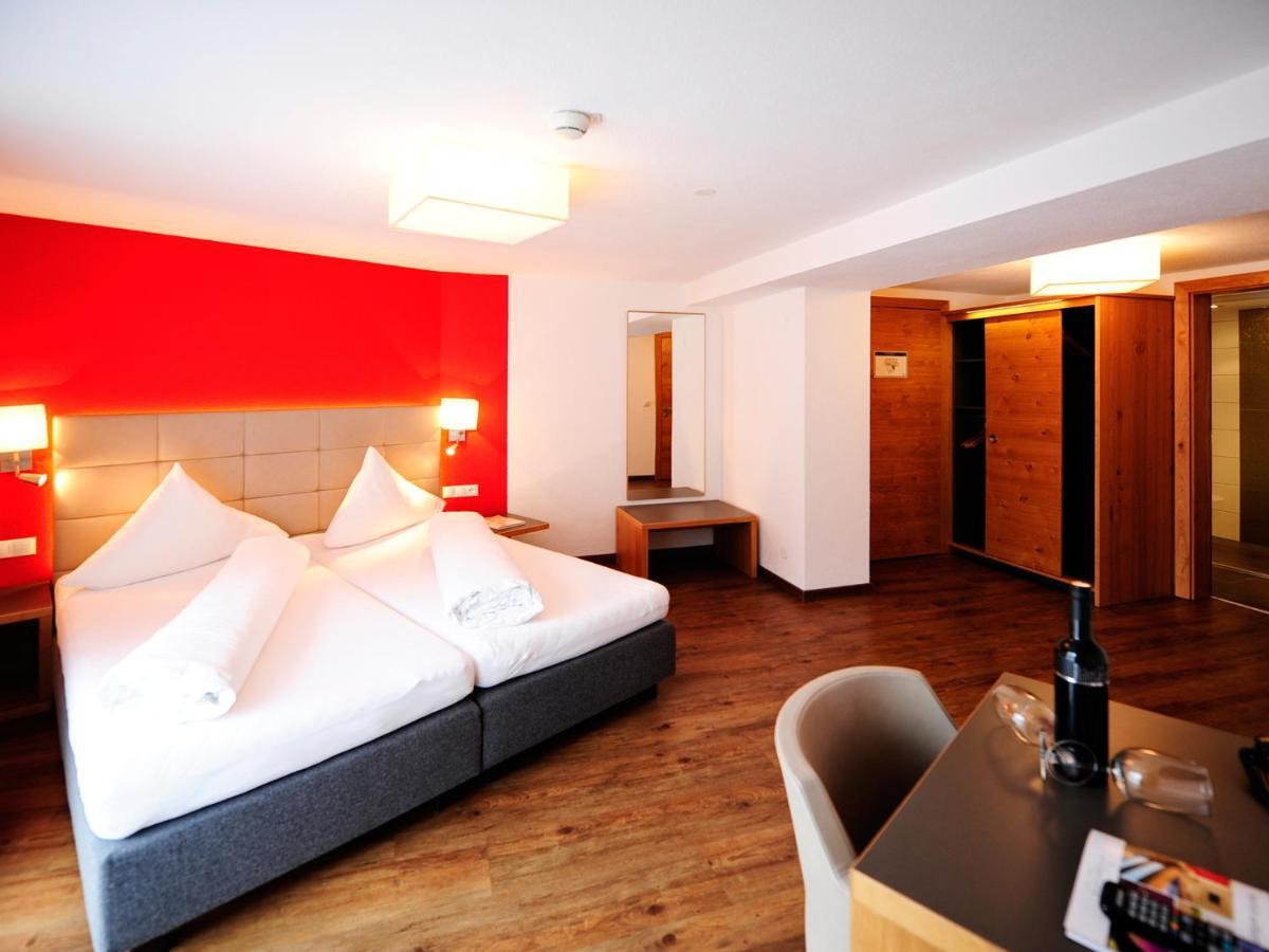 Hotel Garni Alpenland อิสชเกิล ภายนอก รูปภาพ